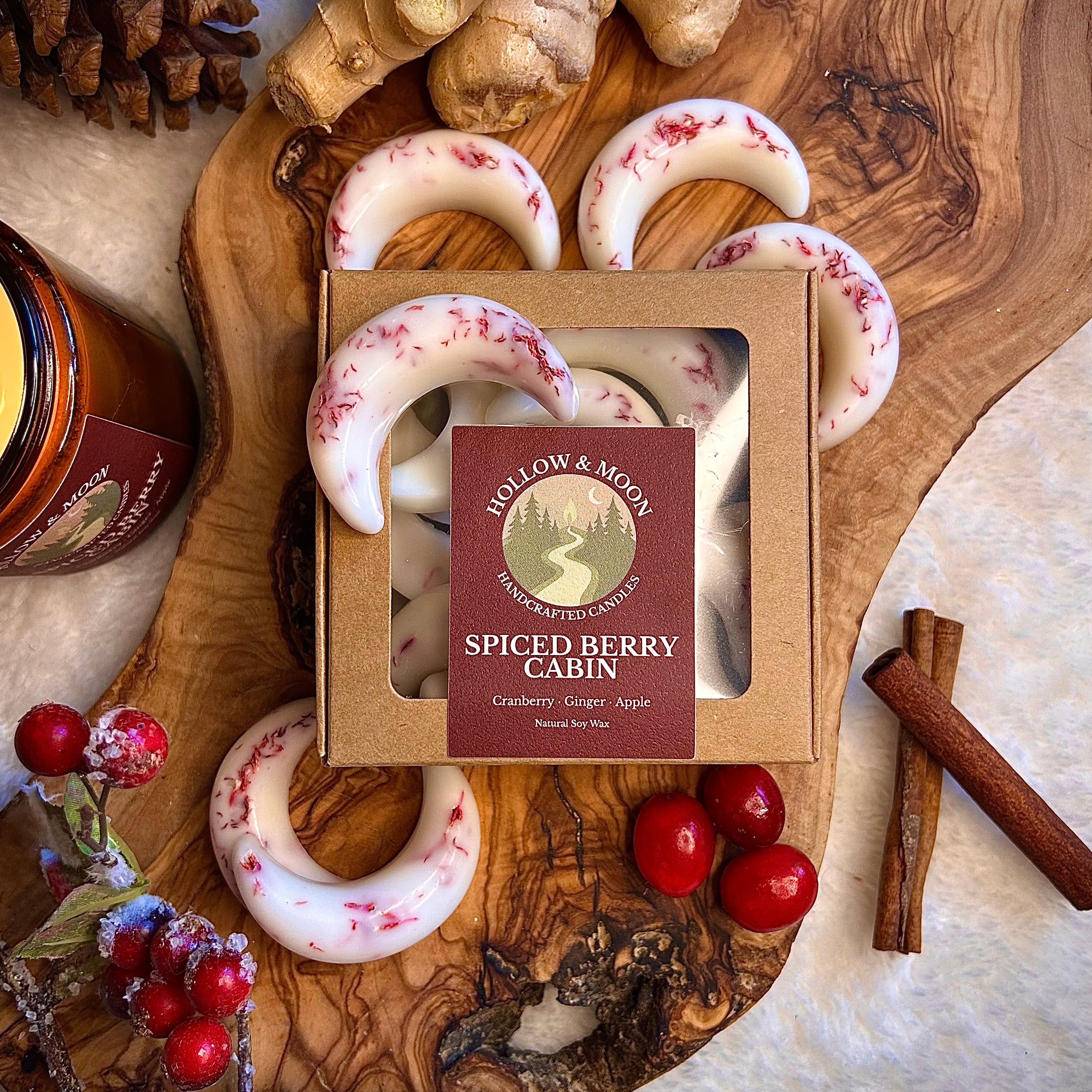Spiced Berry Cabin - Wax Moon Melts